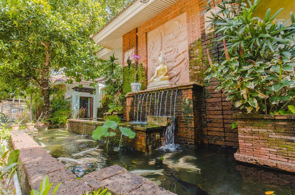 Karon Whale Resort Phuket Exterior photo