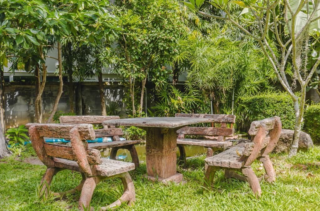Karon Whale Resort Phuket Exterior photo