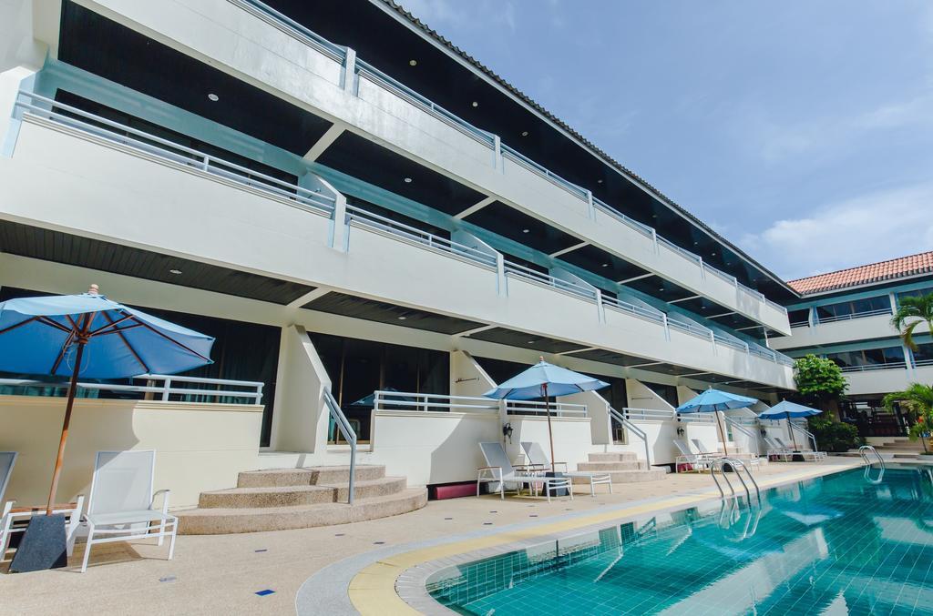 Karon Whale Resort Phuket Exterior photo