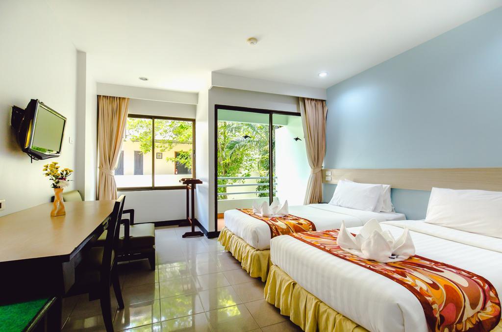 Karon Whale Resort Phuket Exterior photo