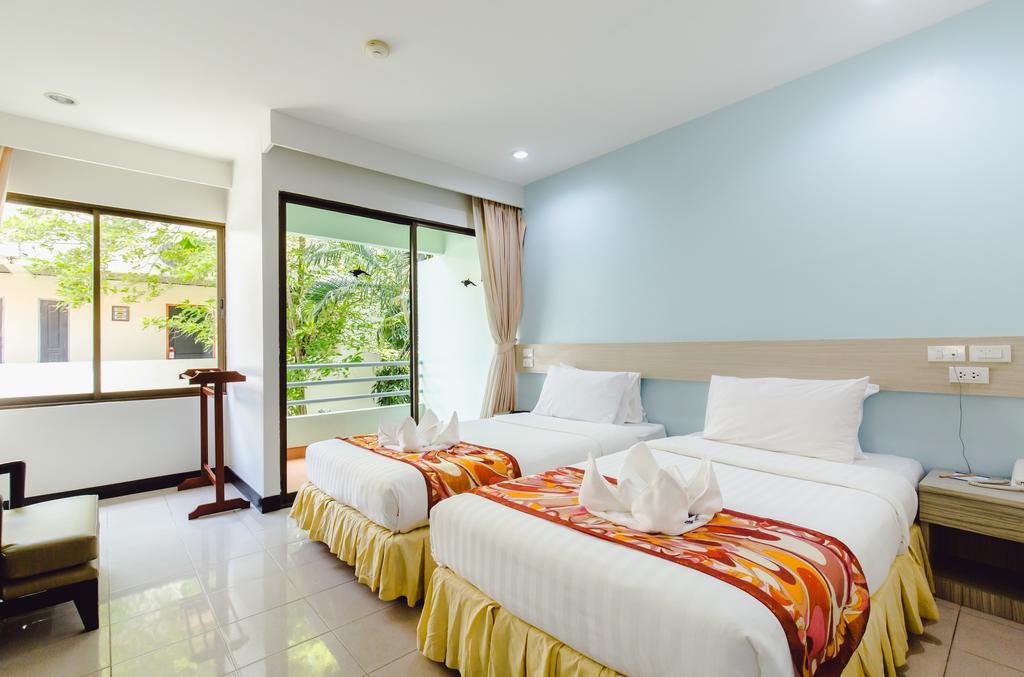 Karon Whale Resort Phuket Exterior photo